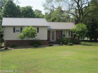 290 Evergreen Cir, Lexington, NC 27292-7593