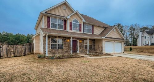 2952 Aviator Cir, Lithonia, GA 30039-5450