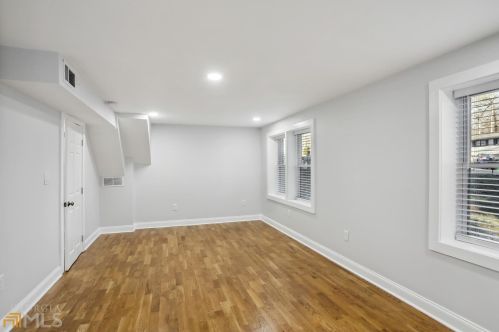 2527 Hatfield Cir, Atlanta GA  30316-3950 exterior