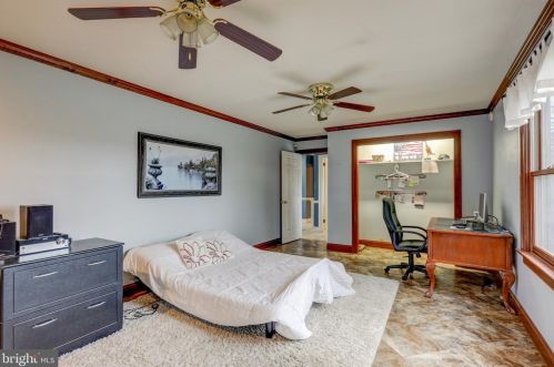 2045 Rockvale Rd, Lancaster PA  17602-1405 exterior