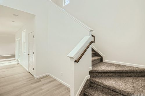 23949 34th Ave, Denver CO  80019-5918 exterior