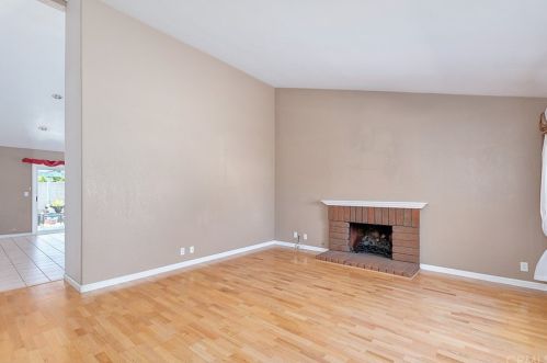 1737 Bates Cir, Anaheim, CA 92806-1101
