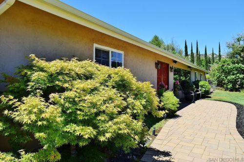 17668 Rancho De Oro Dr, Ramona, CA 92065-7321