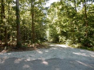 6775 Kelly Dr, Douglasville, GA 30135-6251