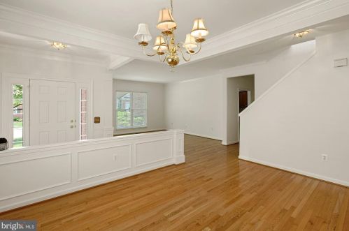 1770 Faversham Way, Woodbridge, VA 22192-2372