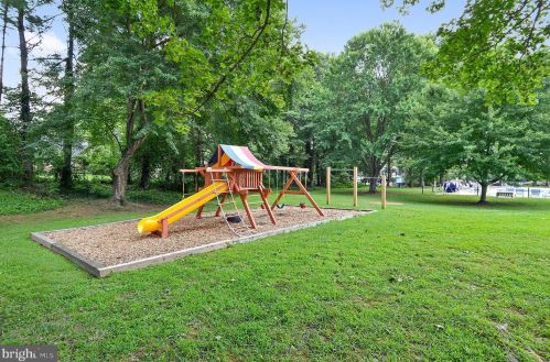 2917 Birchtree Ln, Silver Spring MD 20906-3032 exterior