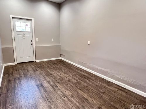 54 Howard Ave, Edison NJ  08837-3432 exterior