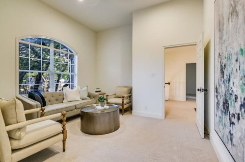 3001 Chatelaine Dr, Austin TX  78746-6895 exterior