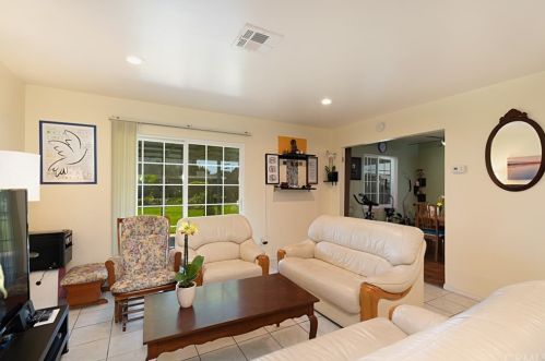 1904 Orange Ave, Anaheim CA  92804-3502 exterior