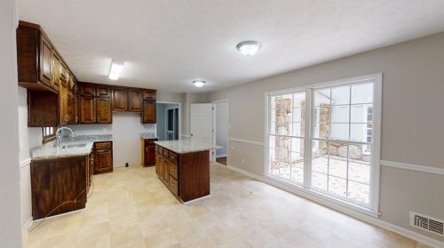 1680 Holmes Dr, Conyers GA  30094-4810 exterior