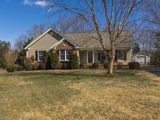 3008 Cedar Crest Ct, Graham, NC 27253-8901