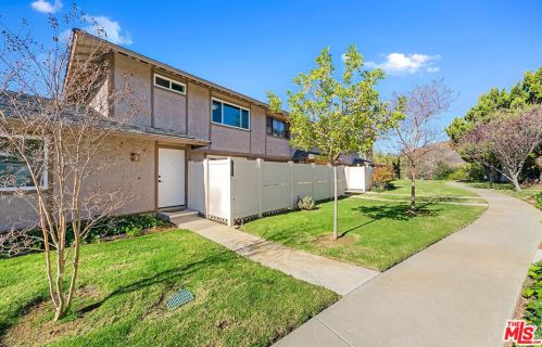 28611 Conejo View Dr, Calabasas, CA 91301-3373
