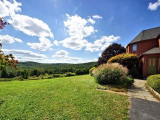 429 University Dr, Torrington, CT 06790-2621