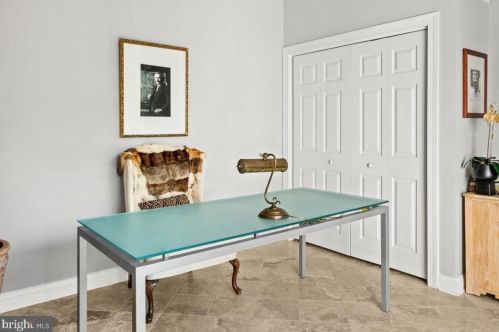 30 St, Trenton NJ 08691-4145 exterior