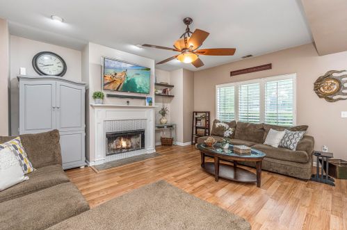 1389 Lochmere Ct, Mount Pleasant, SC 29466-6718