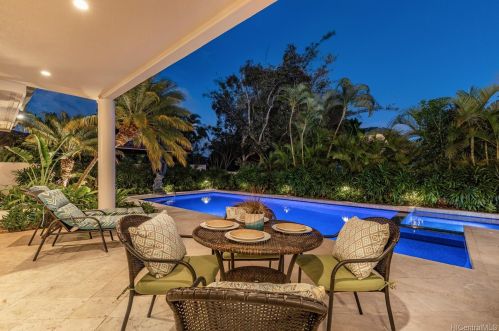 4753 Farmers Rd, Honolulu HI  96816-5443 exterior