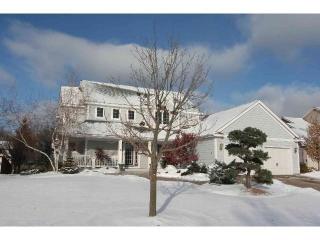 7584 Walnut Curv, Chanhassen, MN 55317-9393