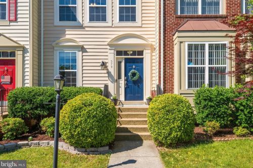 579 Edmonton Ter, Leesburg, VA 20176-1824