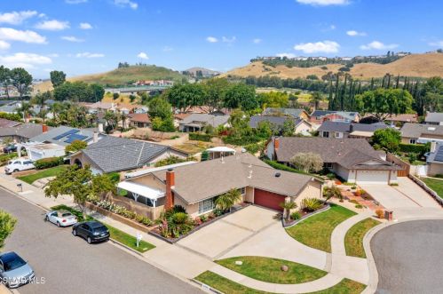 5949 Amondo Cir, Simi Valley, CA 93063-3601