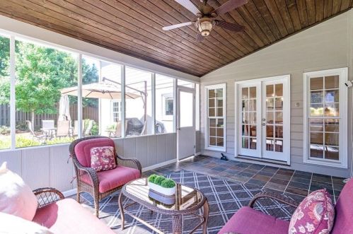 425 Breakwater Rdg, Atlanta GA  exterior