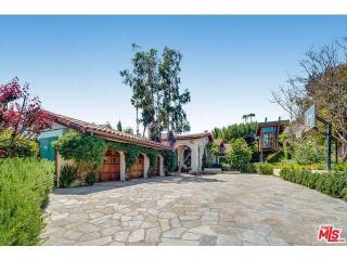 2119 Banyan Dr, Los Angeles, CA 90049-1801