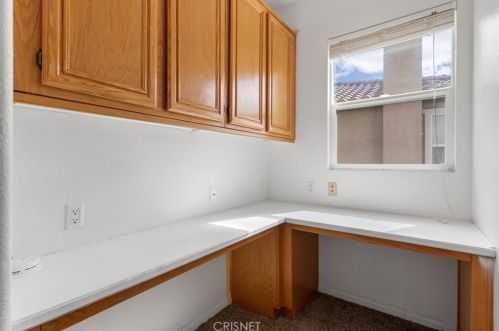 44015 Moccasin Pl, Lancaster CA  93536-6857 exterior