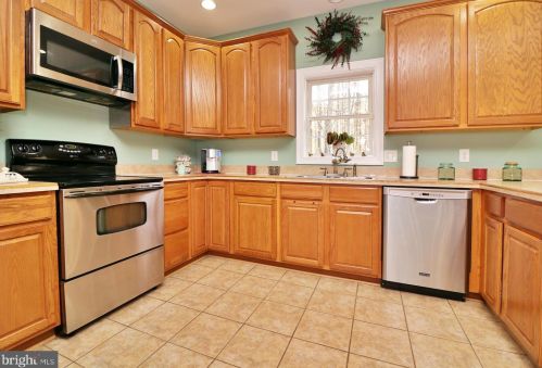 1756 Johnnycake Ln, Harpers Ferry WV 25425-6078 exterior