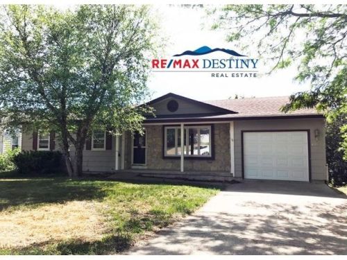 1915 Crescent Dr, Manhattan KS  66503-7538 exterior
