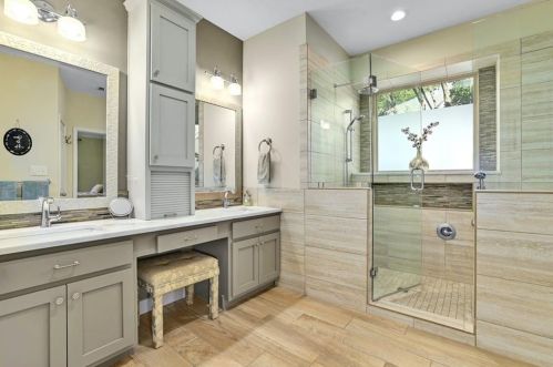 7036 Auckland Dr, Austin TX  78749-4139 exterior