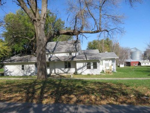 207 Cedar St, Bancroft, NE 68004-3575