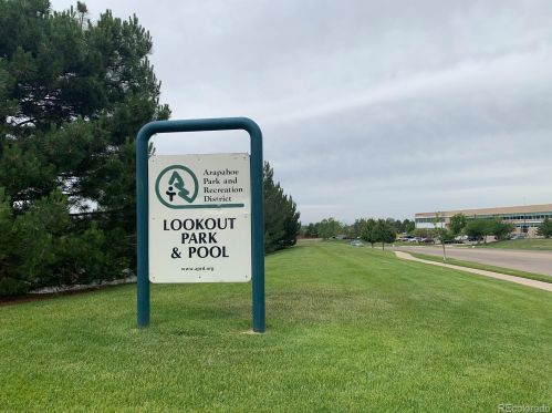 21631 Crestridge Pl, Aurora CO 80015-3596 exterior