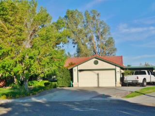 1228 Ann Ct, Ridgecrest, CA 93555-6311