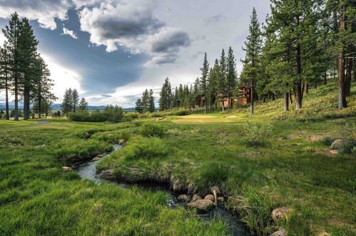 357 Skidder Trl, Truckee CA  96161-3931 exterior