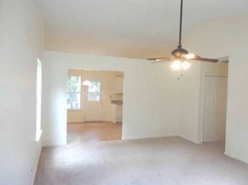 126 Beverly Dr, Ladson SC  29456-6904 exterior