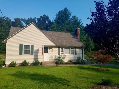 11 Deerwood Dr, Granby CT  06035-2012 exterior