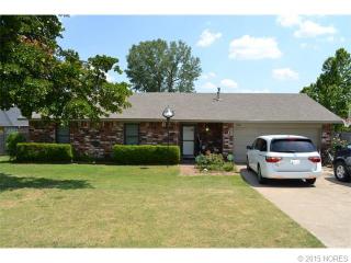 226 Hinton Blvd, Mannford, OK 74044-9500