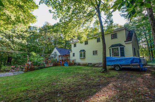185 Pond Rd, Manchester, ME 04351-3617