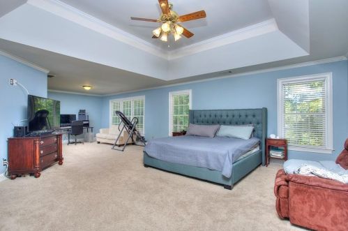 5065 Highland Lake Dr, Atlanta GA  30349-3924 exterior