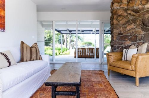 2166 Warmlands Ave, Vista CA  92084-3338 exterior