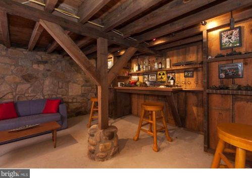 136 Mapleton Rd, Princeton NJ  08540-9600 exterior