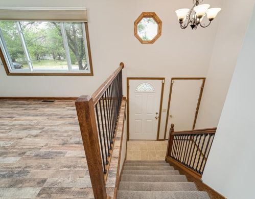 5674 Cedarwood Trl, Prior Lake, MN 55372-1329
