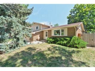 29 James Cir, Longmont, CO 80501-6805