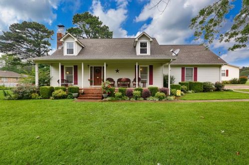 27005 Coral St, Ardmore, TN 38449-3234
