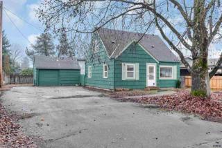 2326 Evergreen Ave, Salem, OR 97301-7430