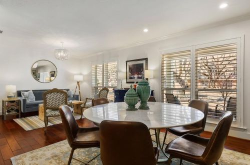 3314 Darbyshire Dr, Dallas TX  75229-5027 exterior