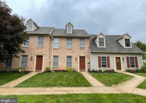 115 Weatherburn Dr, York, PA 17402-7773