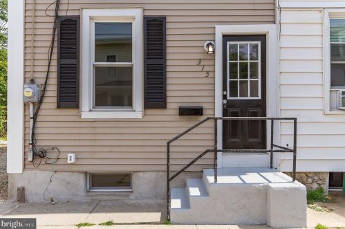 315 Middlesex St, Gloucester NJ  08030-1440 exterior