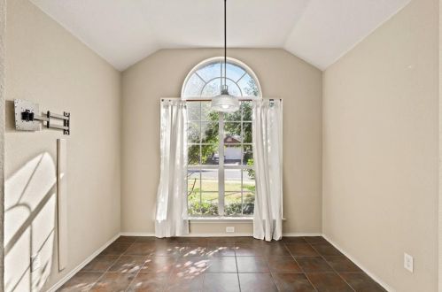 9408 Bernoulli Dr, Austin TX  78748-5044 exterior