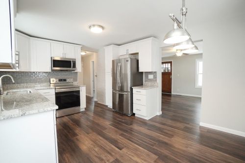 5813 Grace Ave, Cincinnati, OH 45227-3513