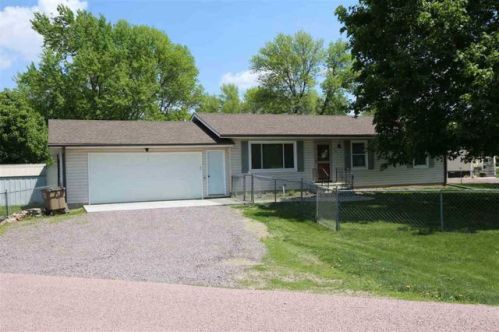 407 Dakota St, Jefferson, SD 57038-2013
